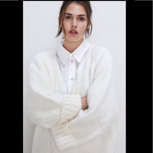 ☁️ Zara Knit Oversized Cardigan ☁️